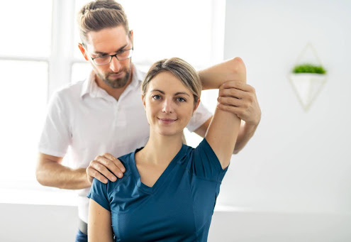 Camelback Medical Centers | How Chiropractic Care Can Help with Common Ailments in Phoenix?